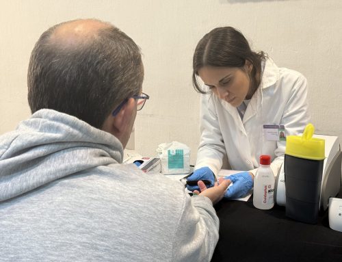 Los farmacéuticos de Sevilla refuerzan su papel en la prevención de la diabetes durante la jornada multidisciplinar celebrada en el Centro Cívico Las Sirenas